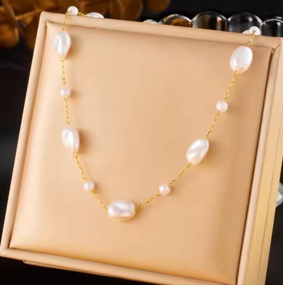 Dainty Pearl Necklace