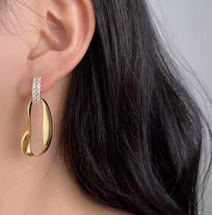 Starlit Hollow Drops