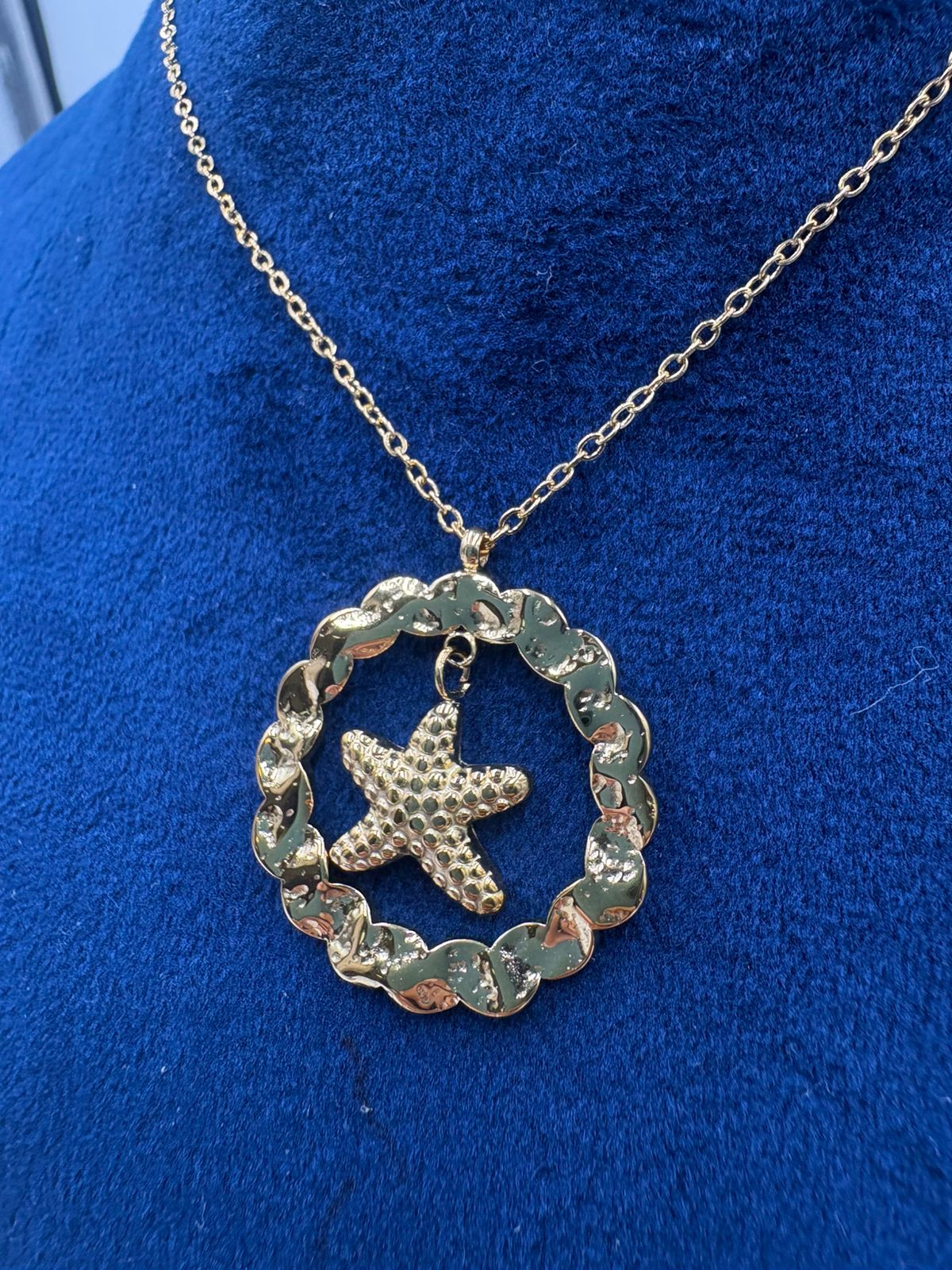 Textured Starfish Necklace