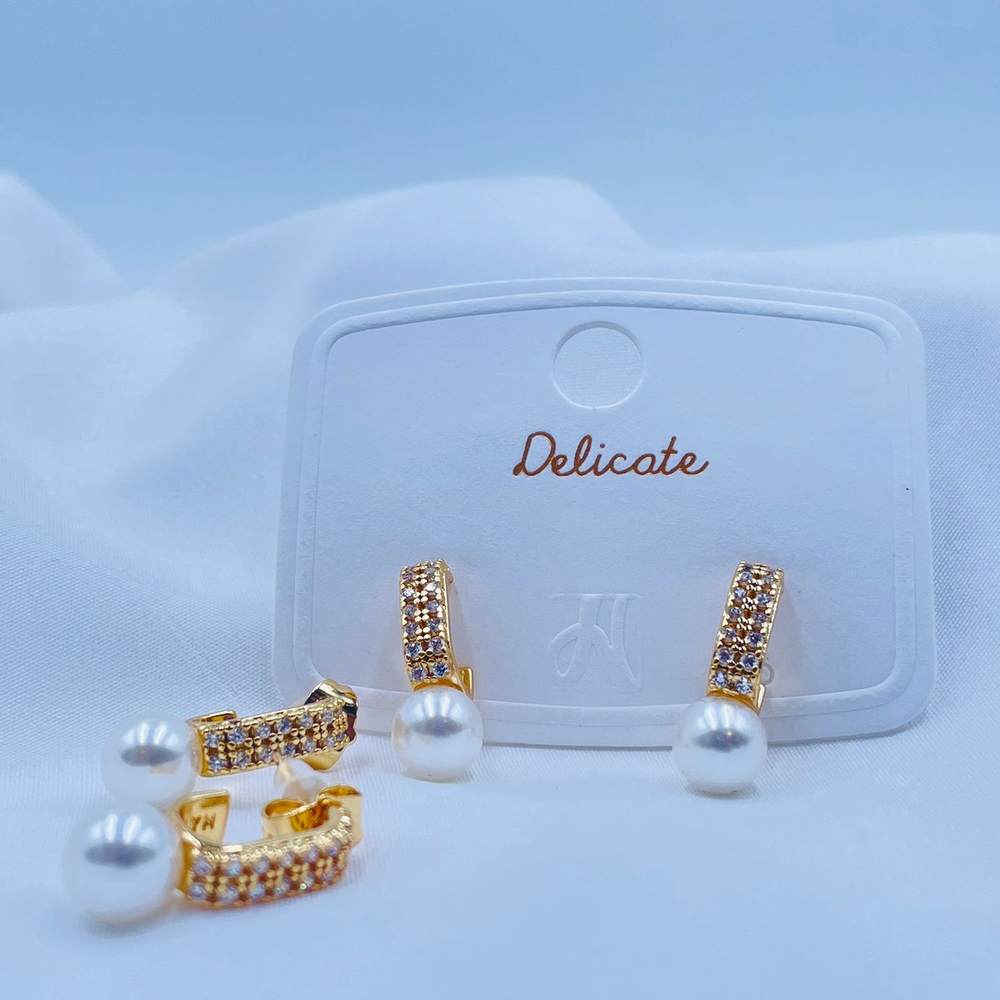 Royal Glow Pearls Earrings