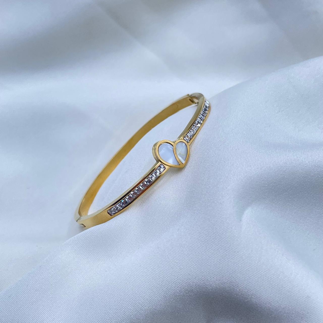 Heart of Pearl bracelet