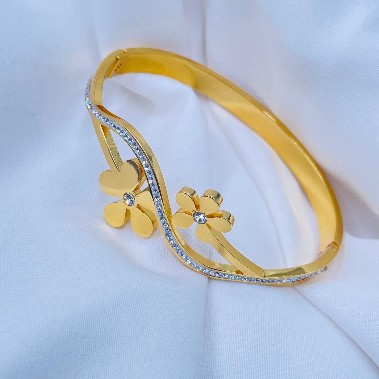 Floral Sparkle bracelet