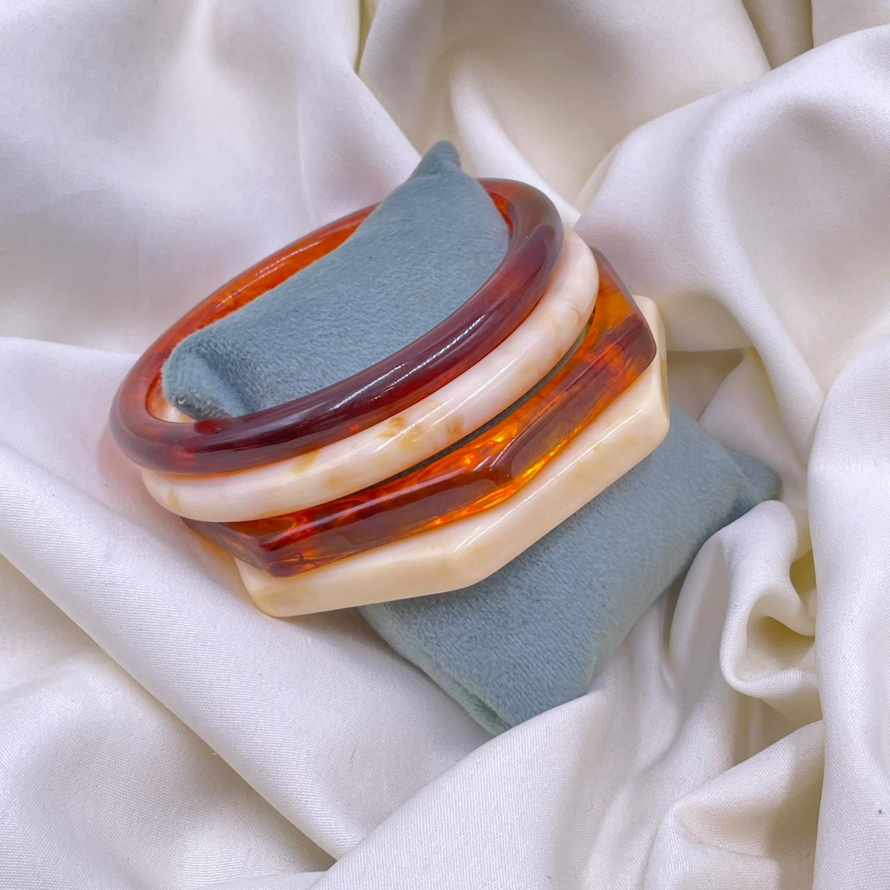 Elegant Set Resin Bracelet