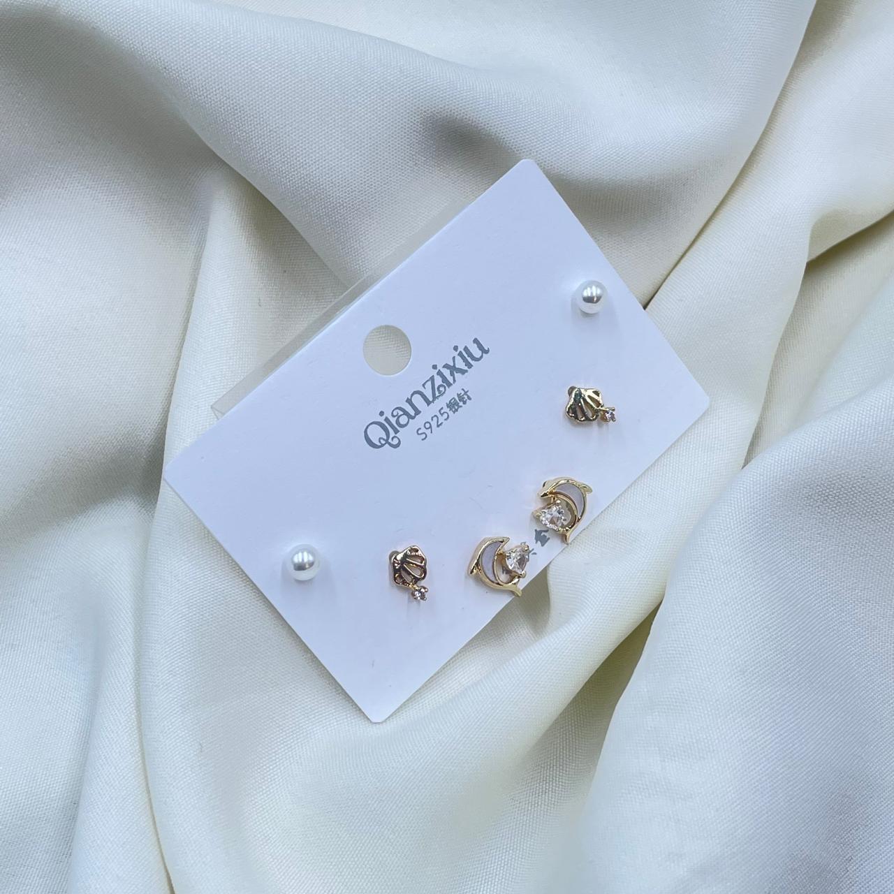 Minimal Dolphin Combo Earrings