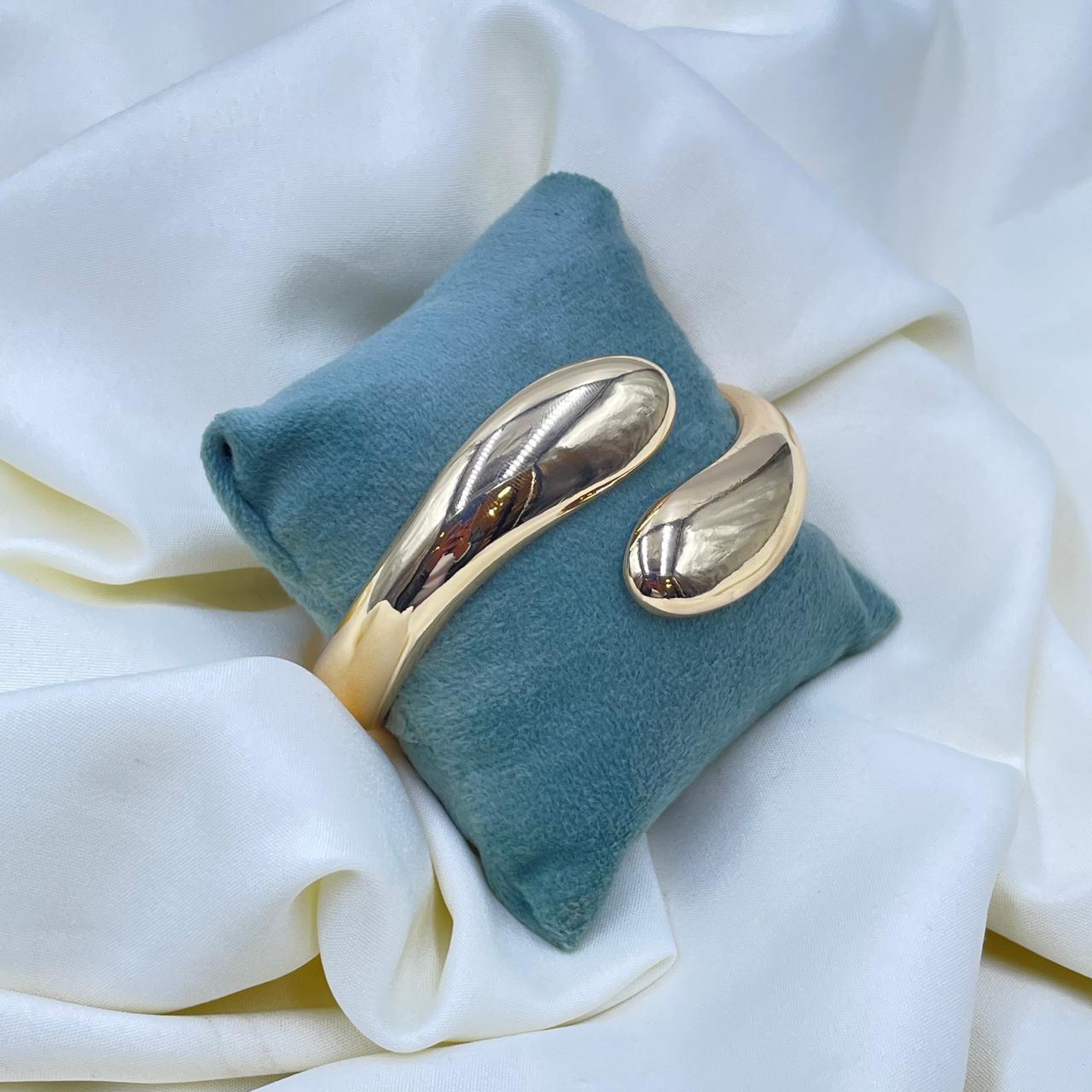 Opulence Statement Kada