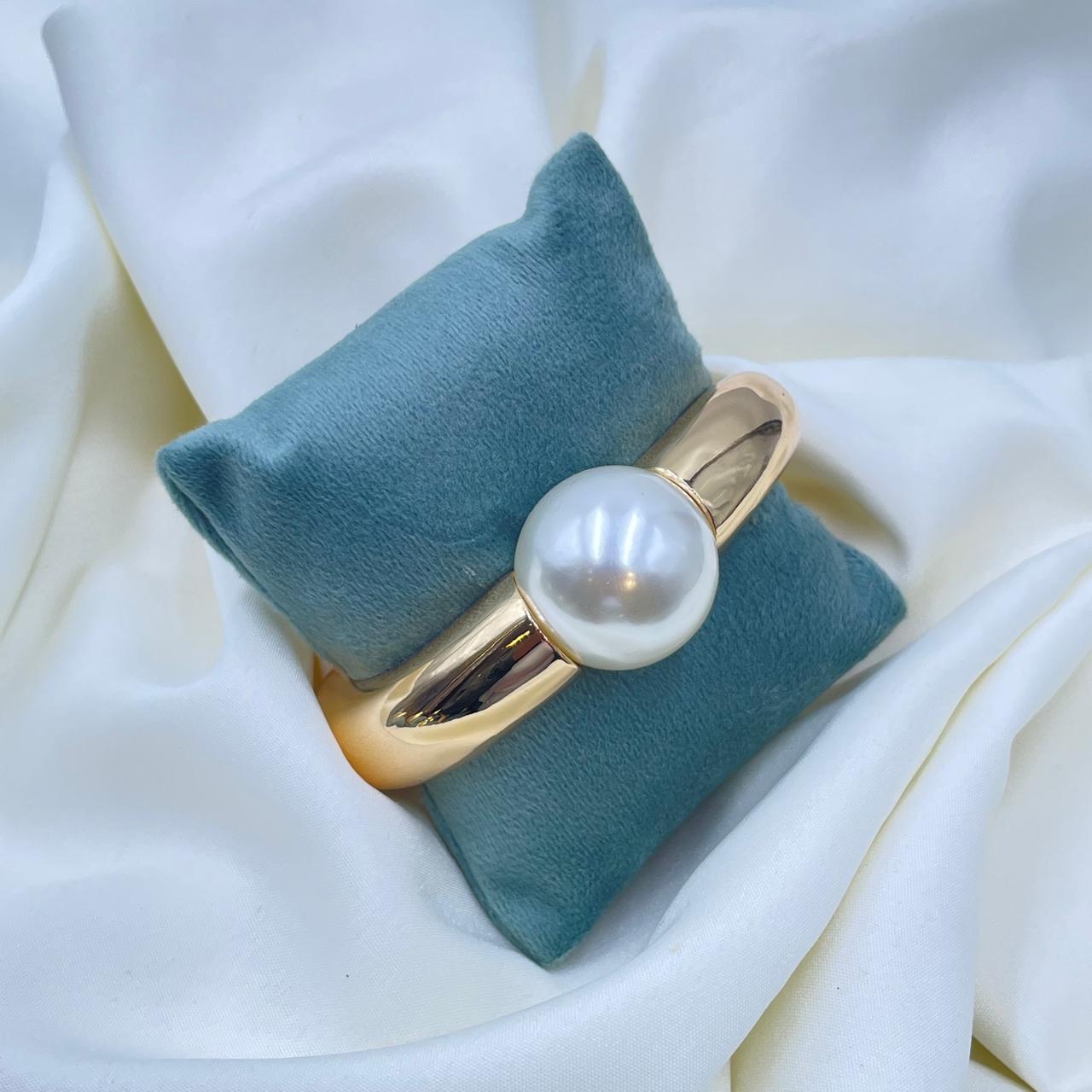 Regal Pearl Statement Kada