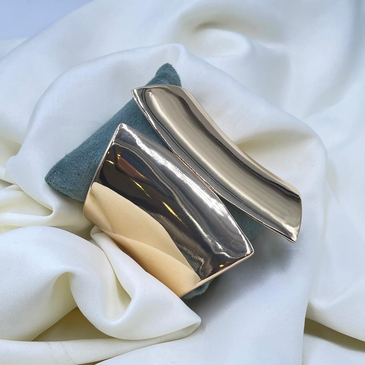 Metallic Statement Kada