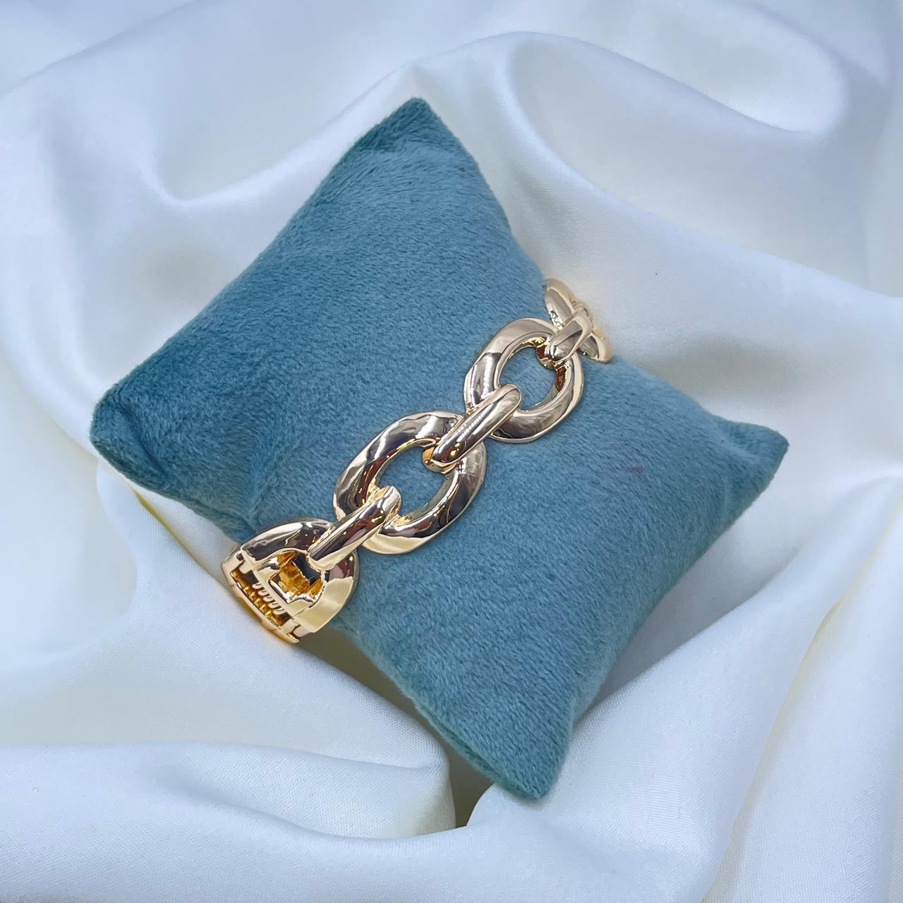 Gold Chain Statement Kada