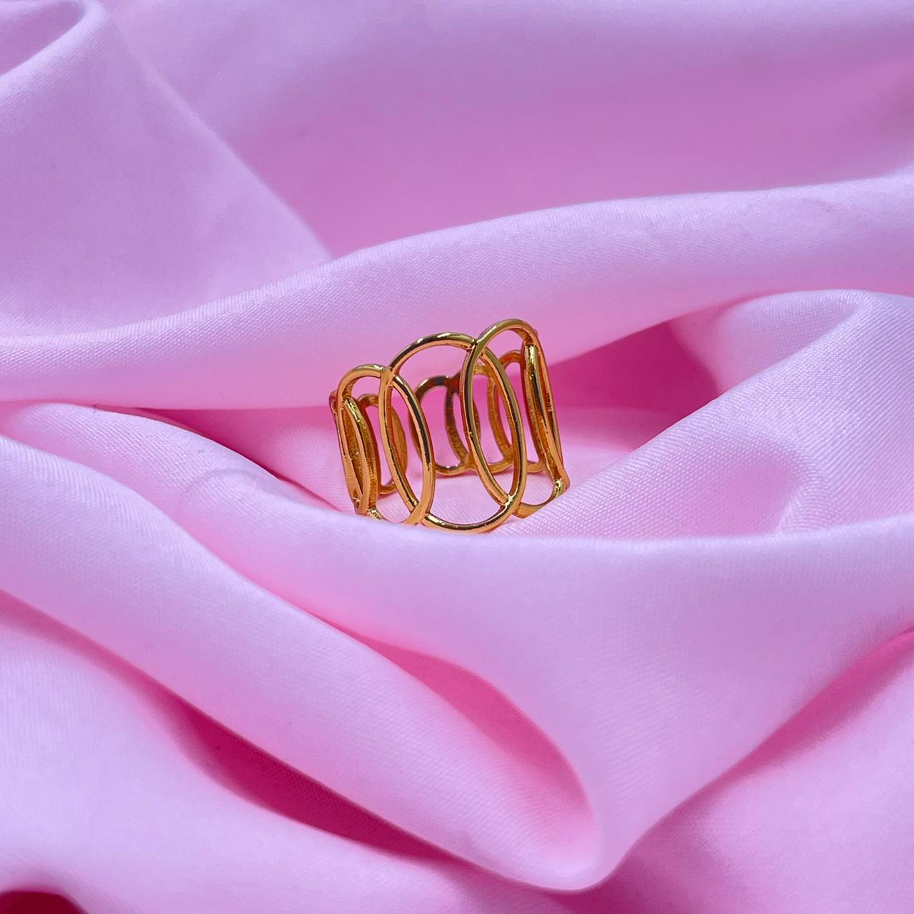 Glam Goddess Ring