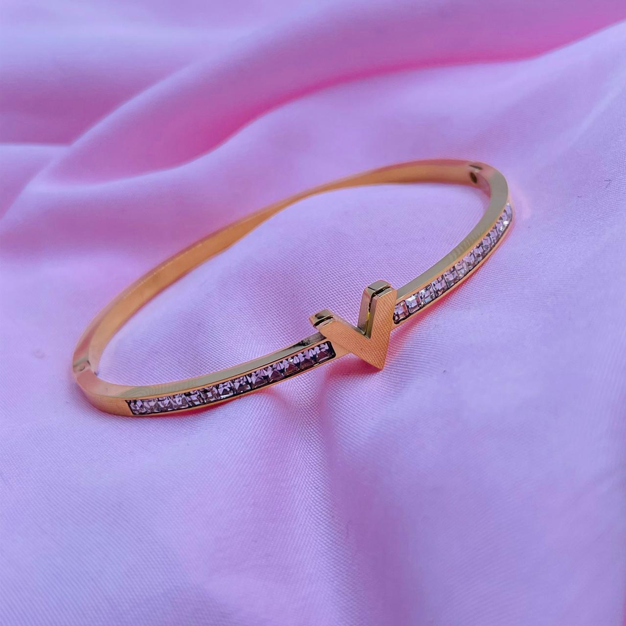 Raven Bracelet