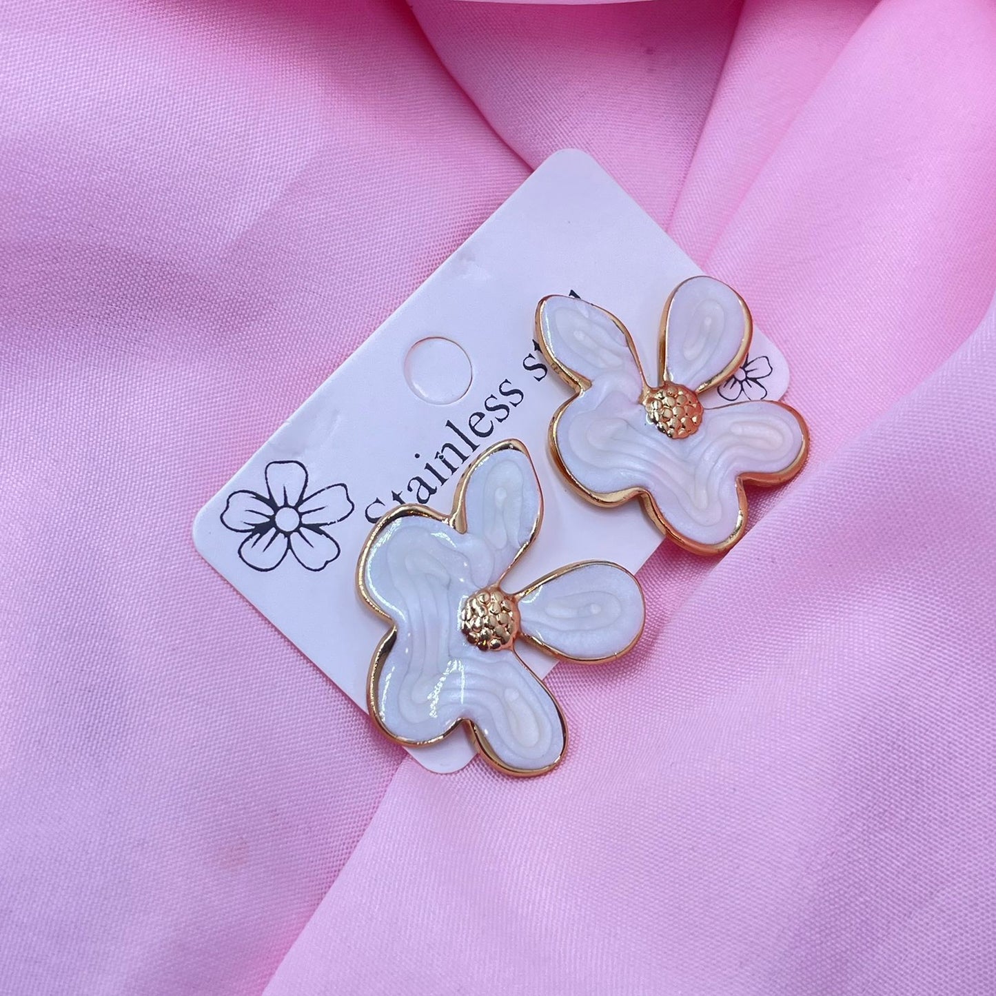 Edge Glow Studs