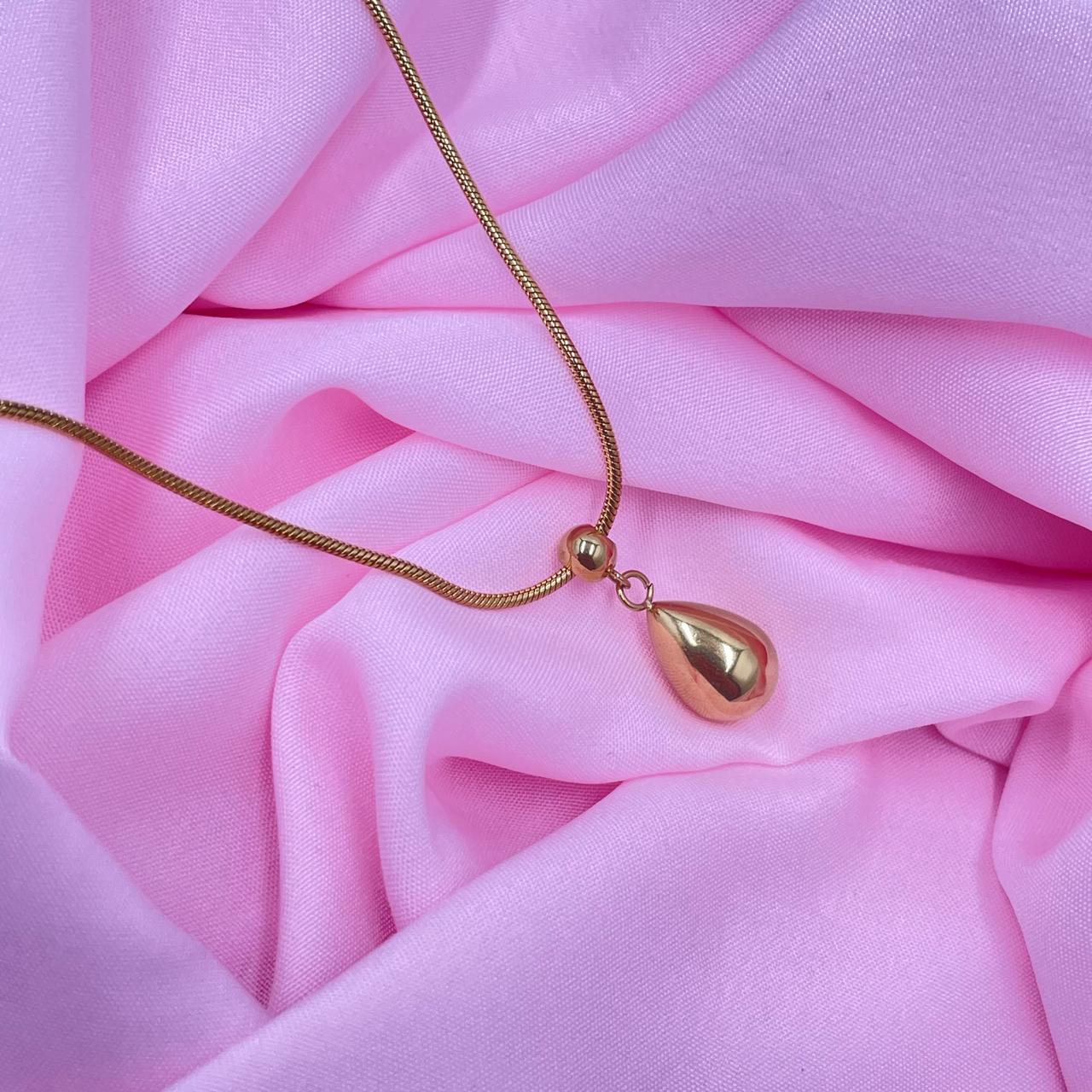 Petal Glow Necklace
