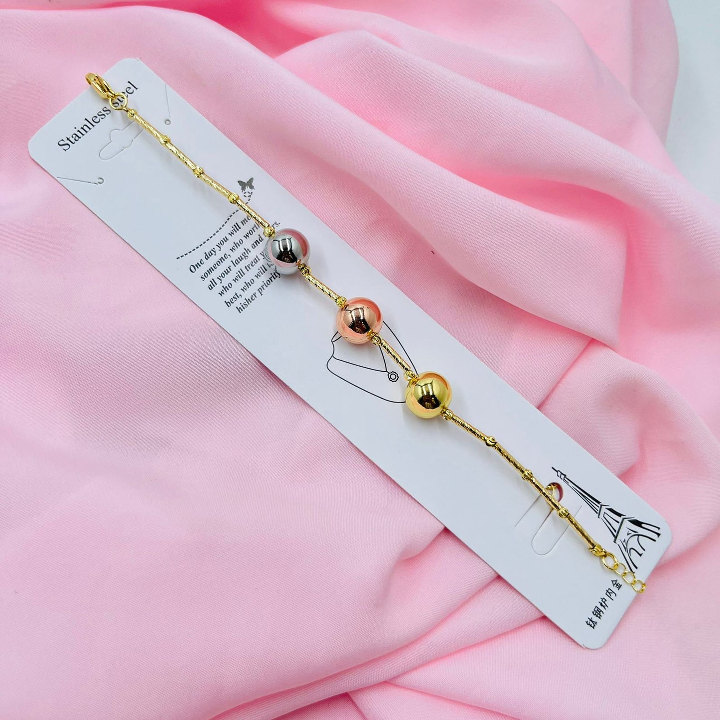 Aura Pearl Bracelet