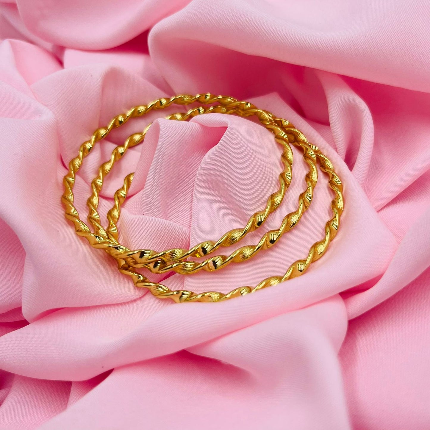 Classic Royal Bangles Set of 3