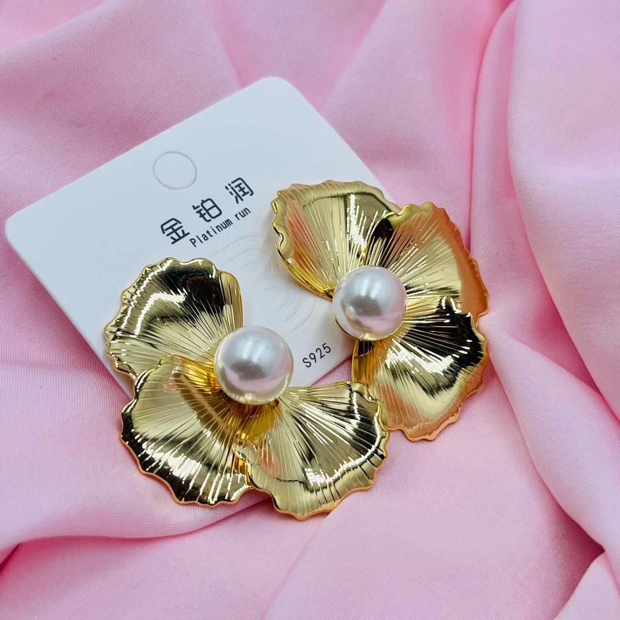 Golden Pearl Earrings