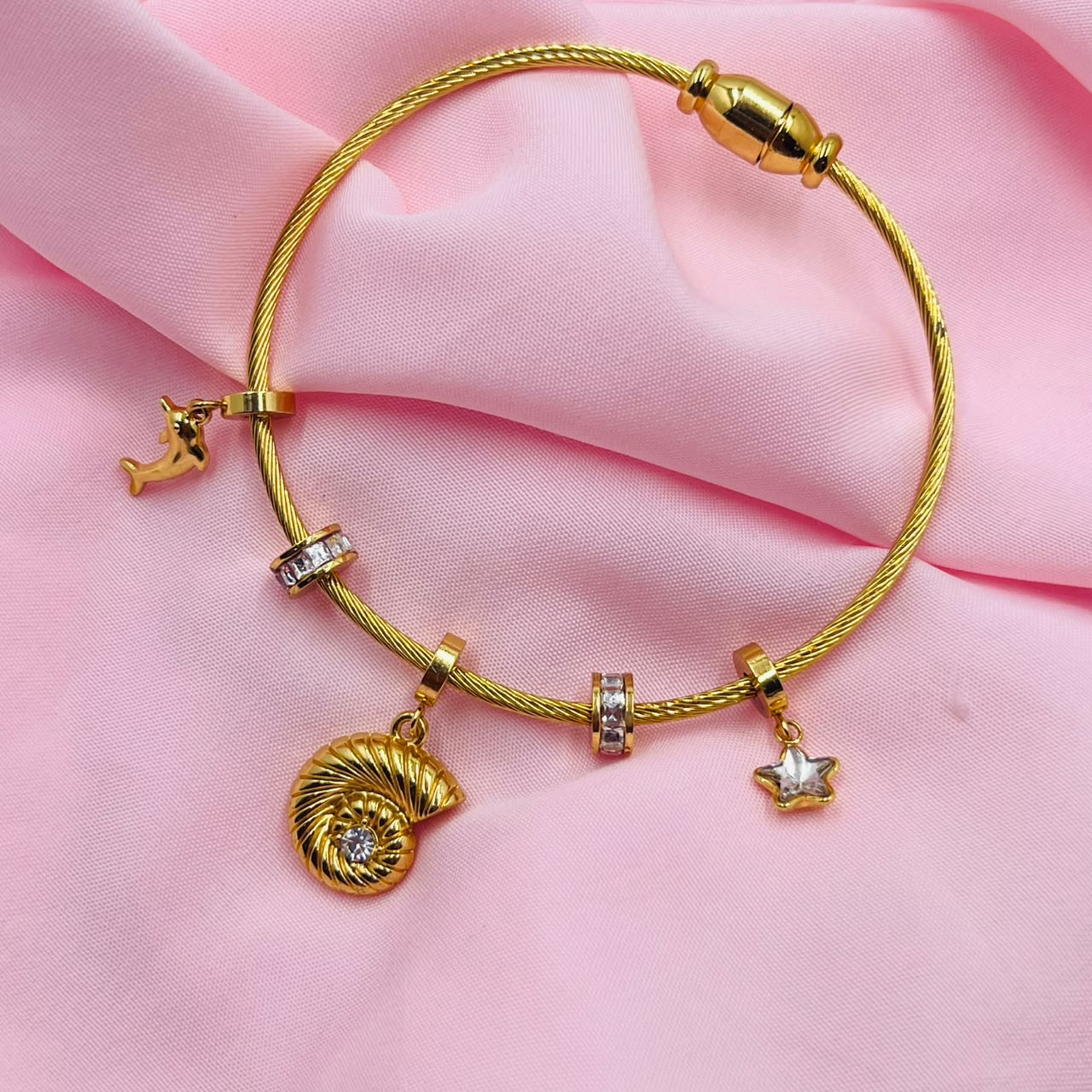 Minimal Classic Bracelet