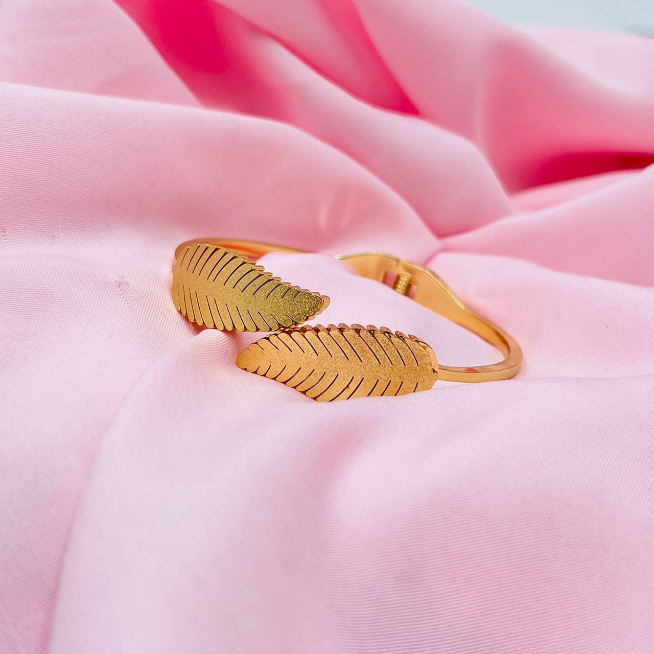 Petal Link Bracelet
