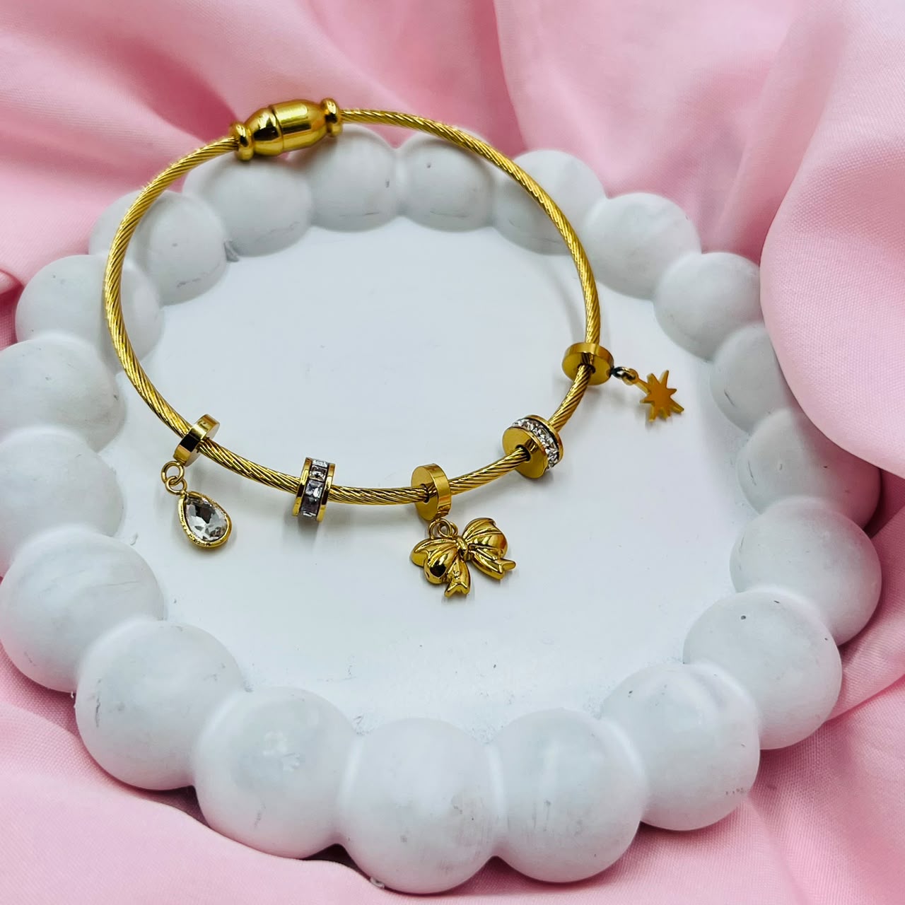 Minimal Plain Charm Bracelet