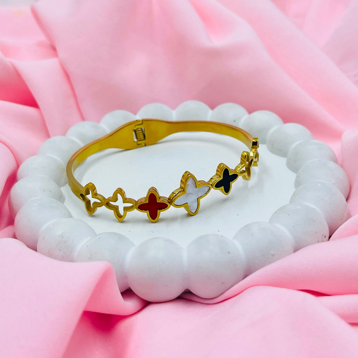 Radiant Kada Bracelet