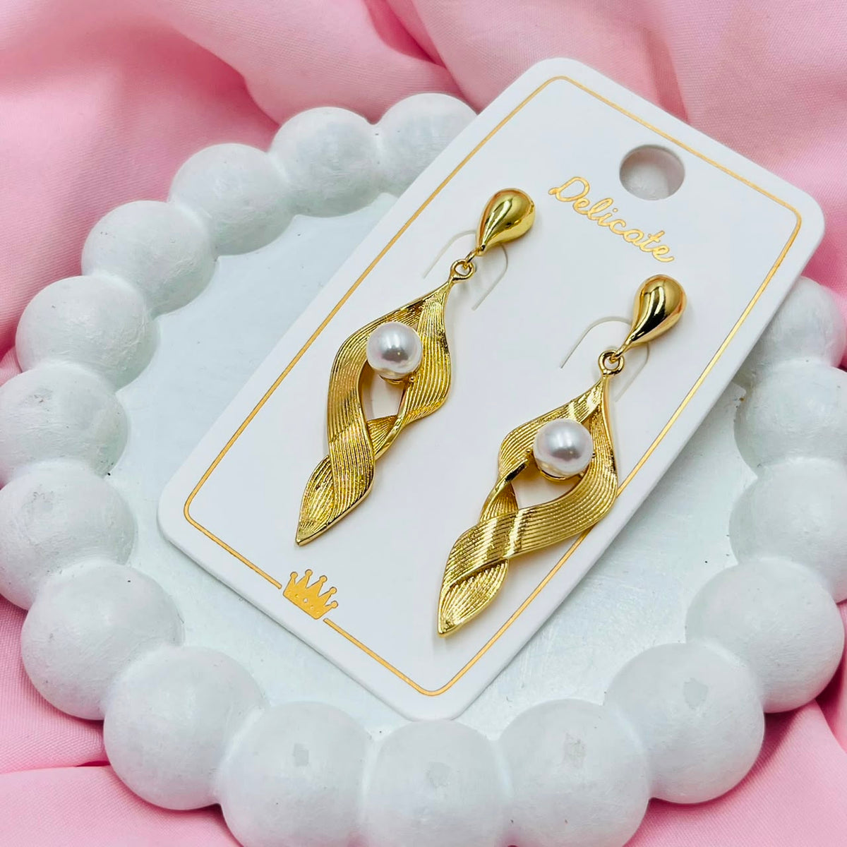 Pure Gold Vibes Earrings