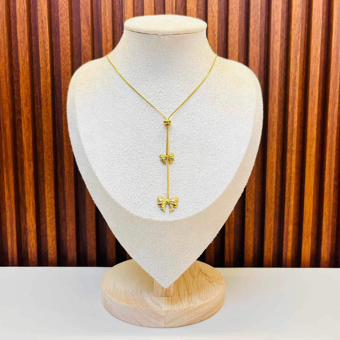 Bow Link Necklace
