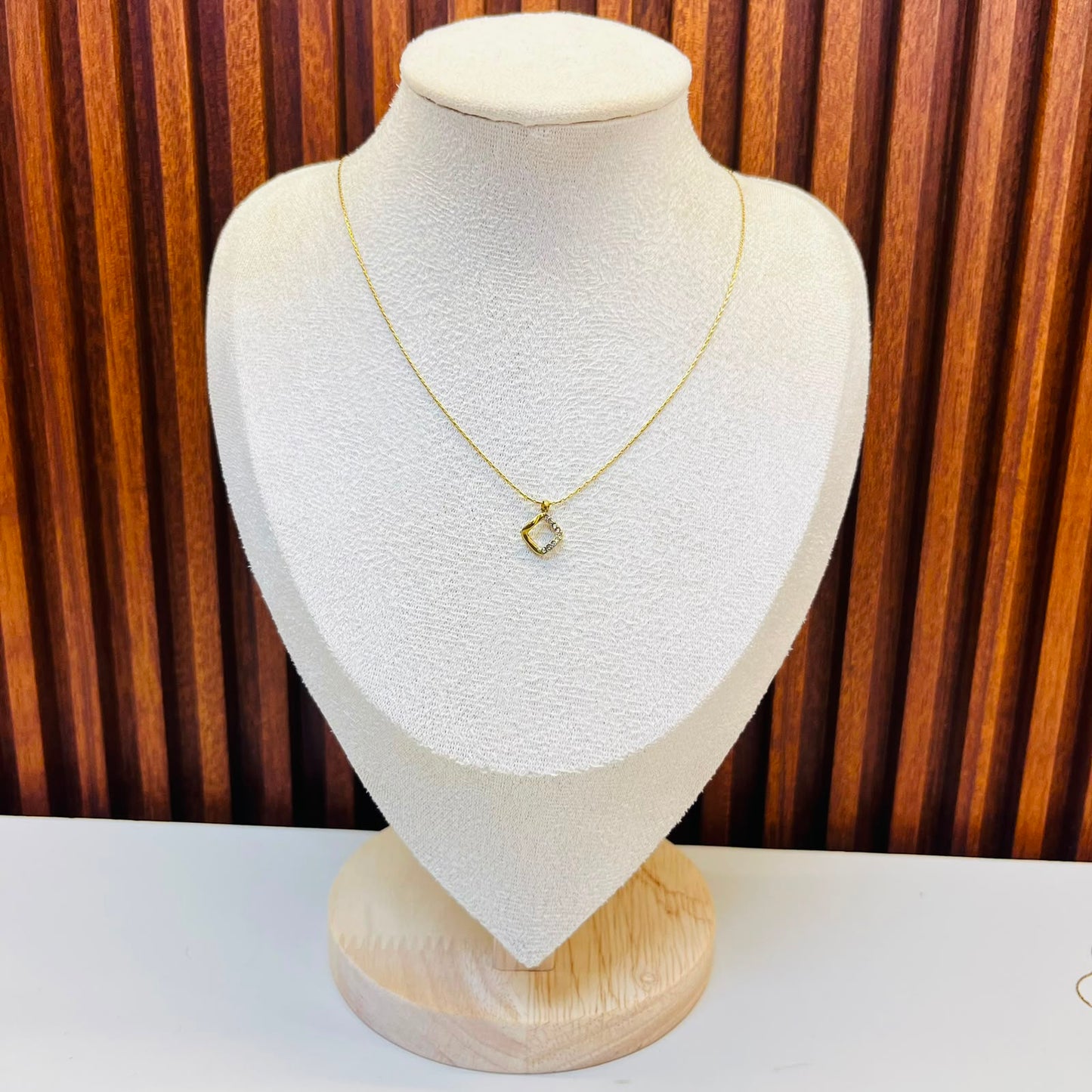 Sculpted Link Necklace