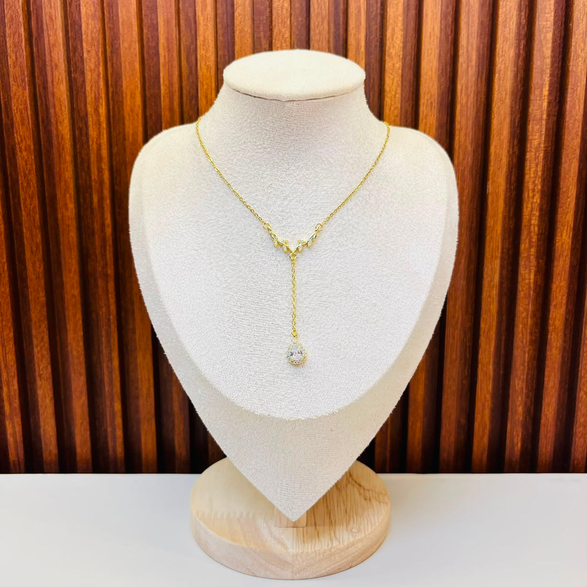 Opulent Net Necklace