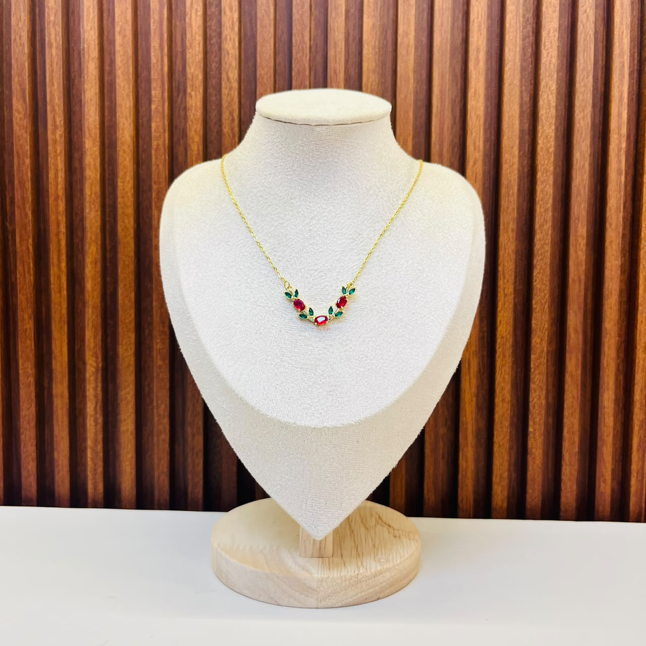 Tulip Essence Chain