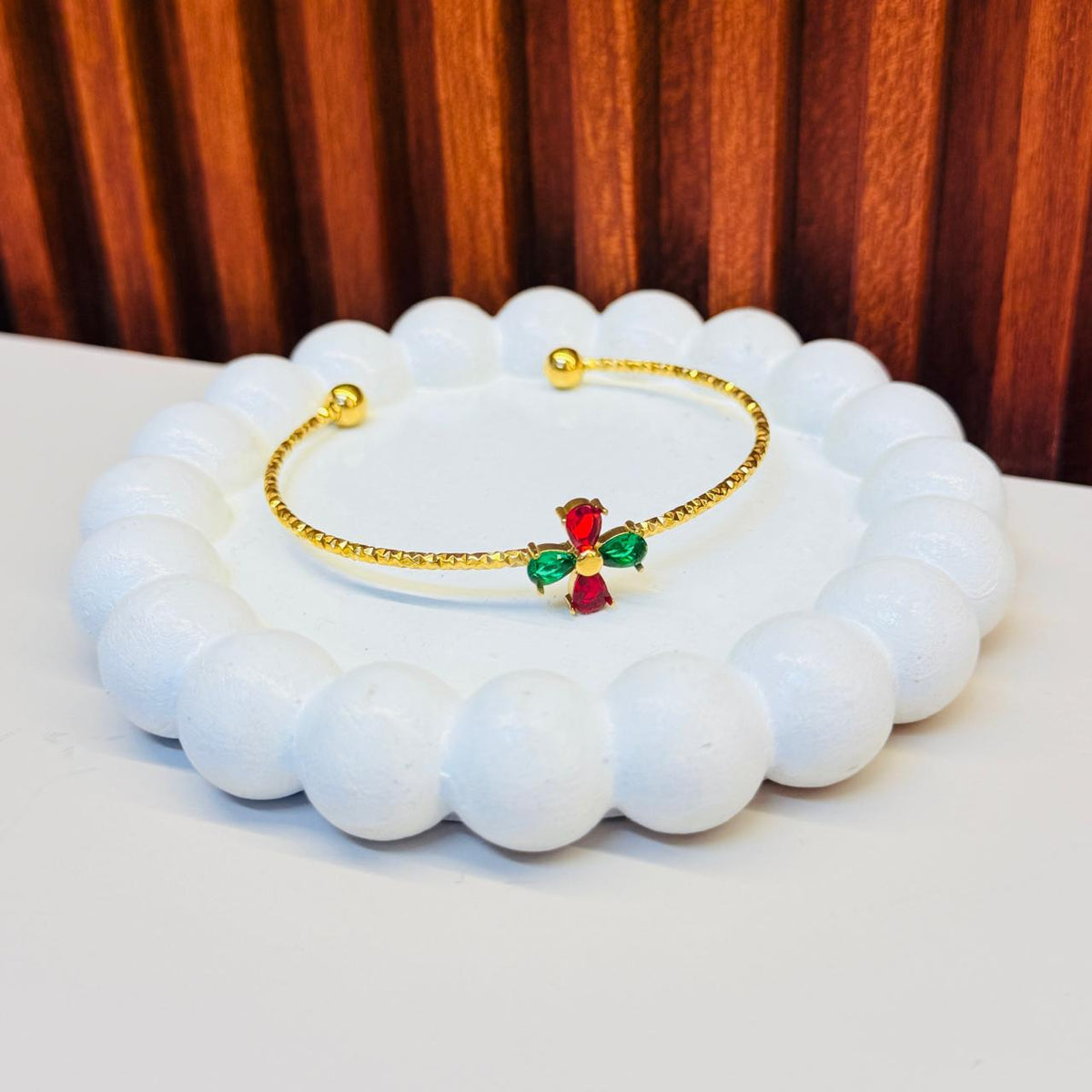Fine Flower Bracelet