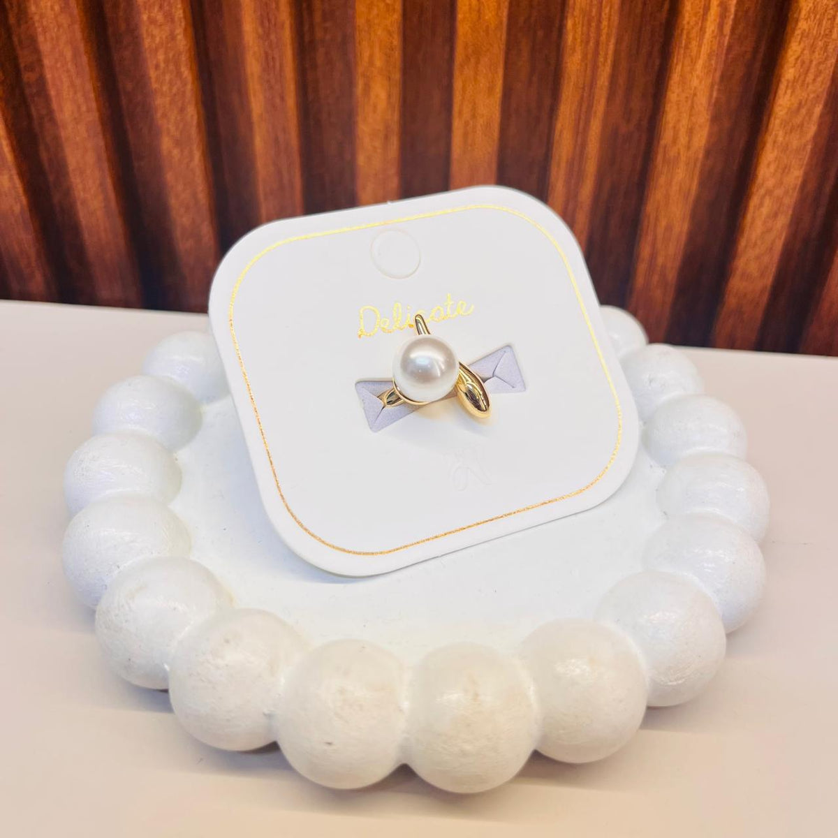 White Pearl Center Ring
