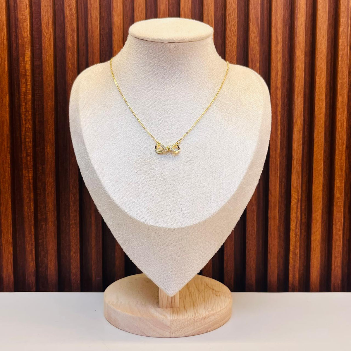 Regal Beauty Necklace