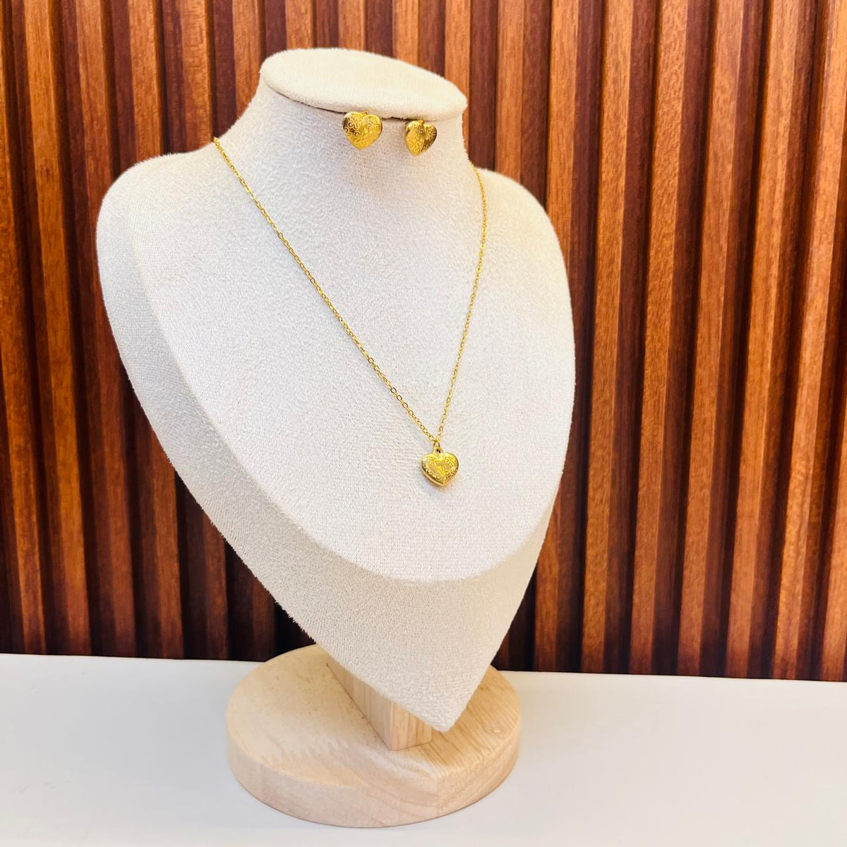 Crystal Glow Pendant Set