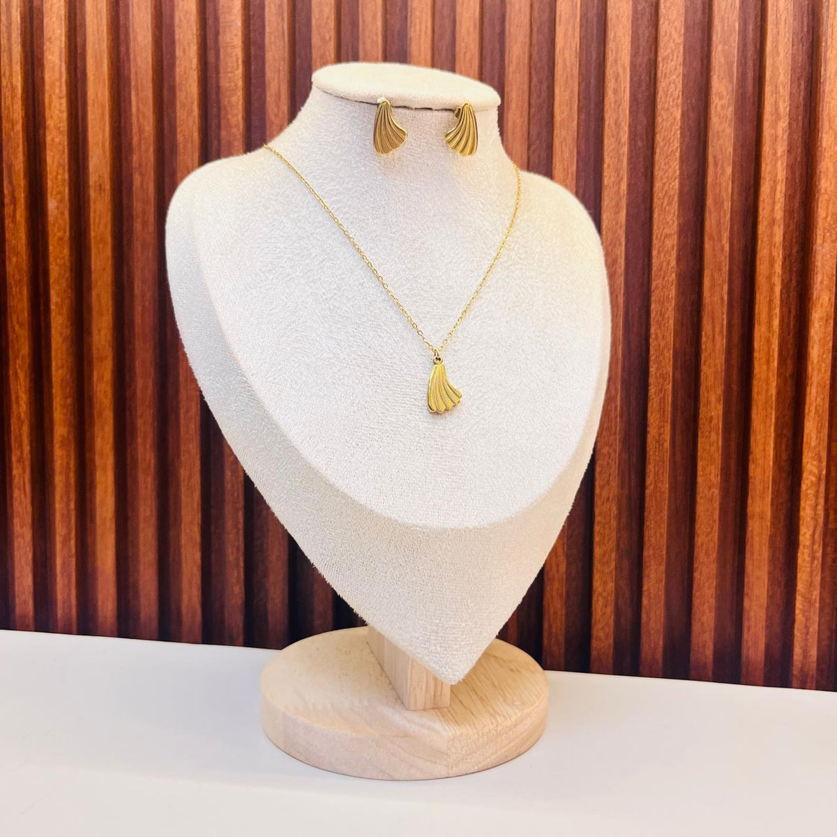Royal Charm Pendant Set