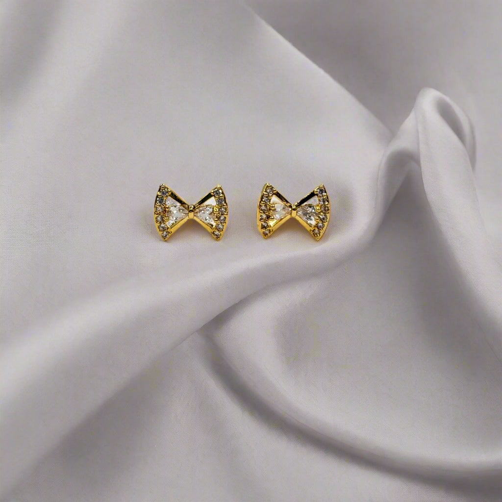 Minimal Bow Studs