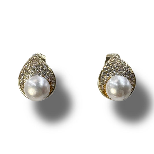 Minimal Studded Pearl Earrings- XUPING