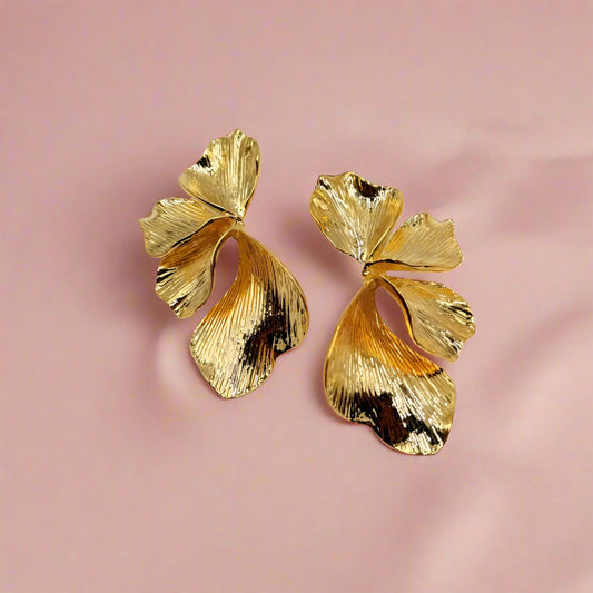 Petal Arc Earring