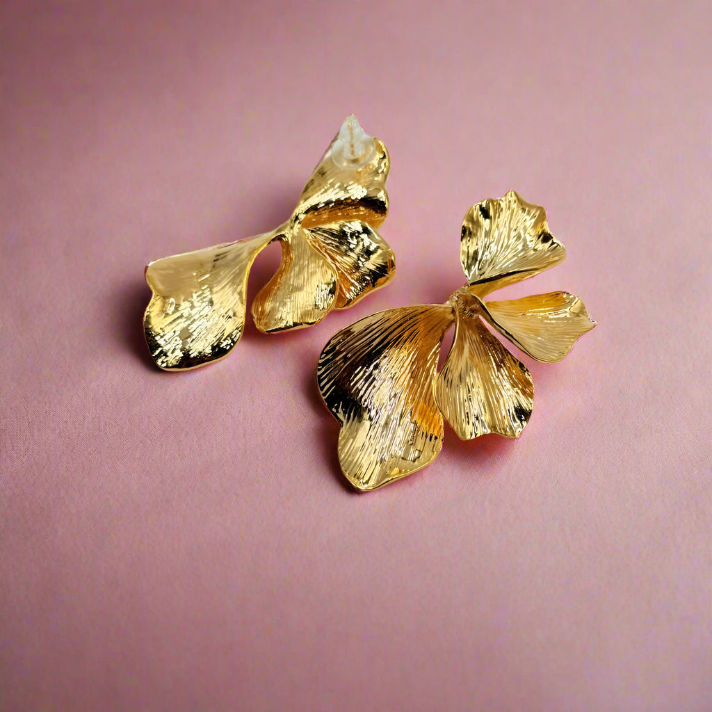 Petal Arc Earring
