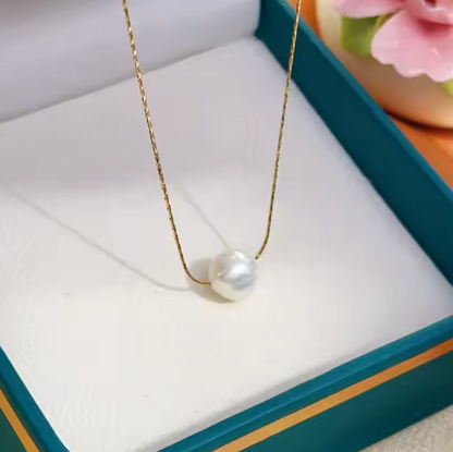 Minimalist Pearl Necklace
