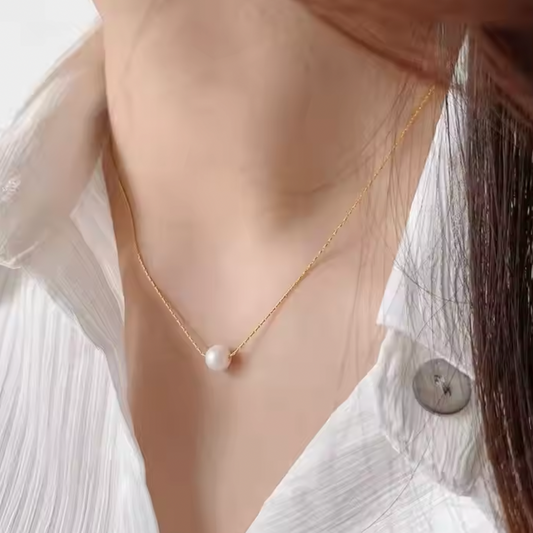 Minimalist Pearl Necklace