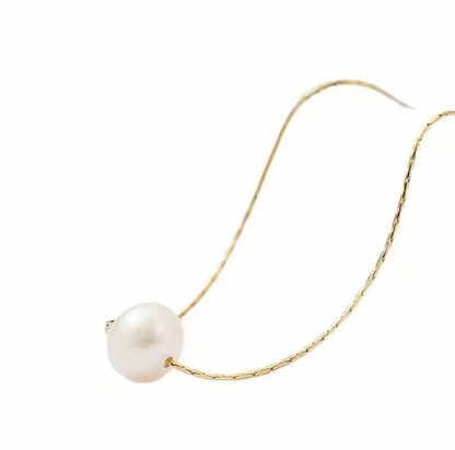 Minimalist Pearl Necklace