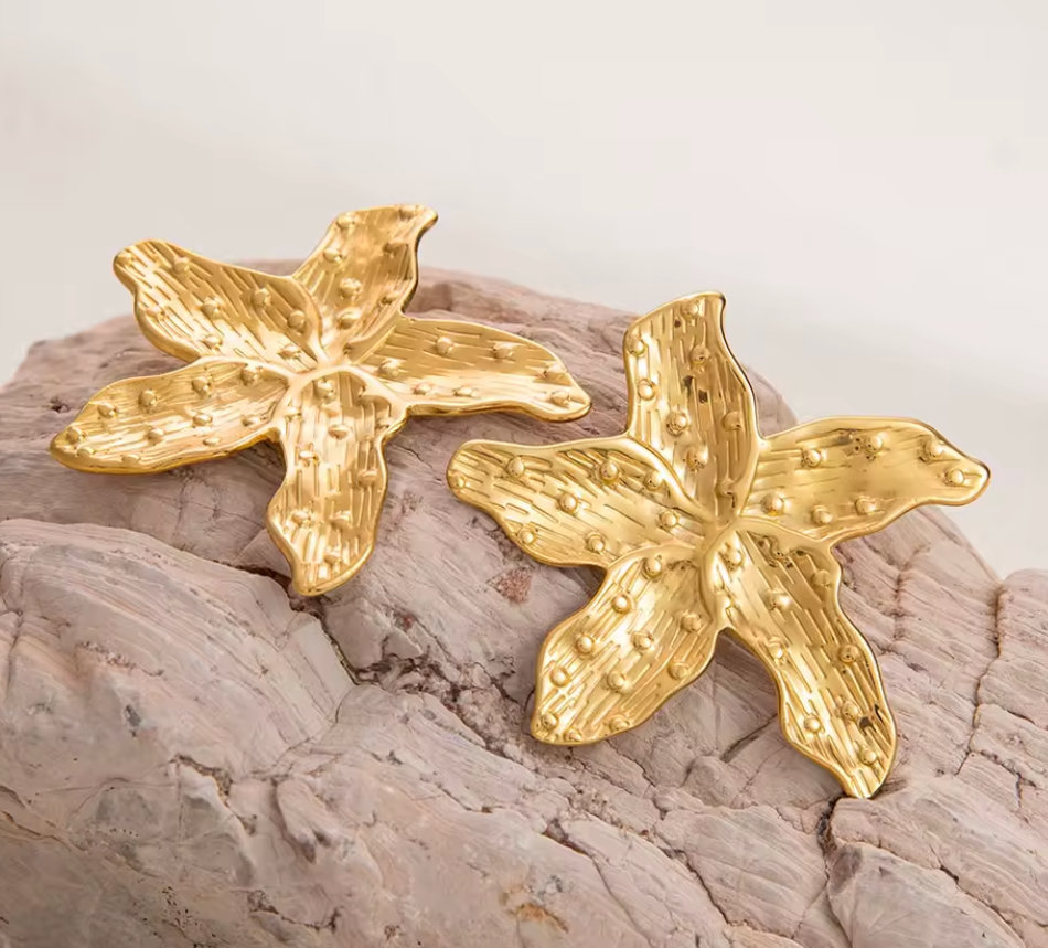 Coral Dot Star Earrings