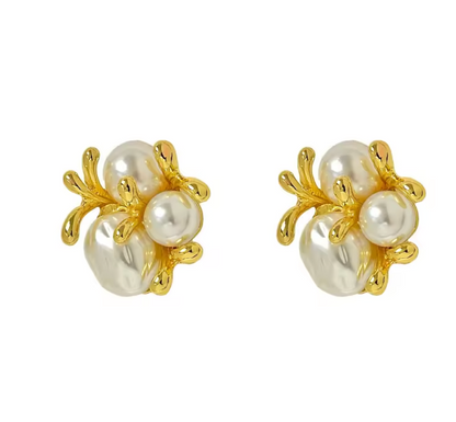Cloud Pearl Studs