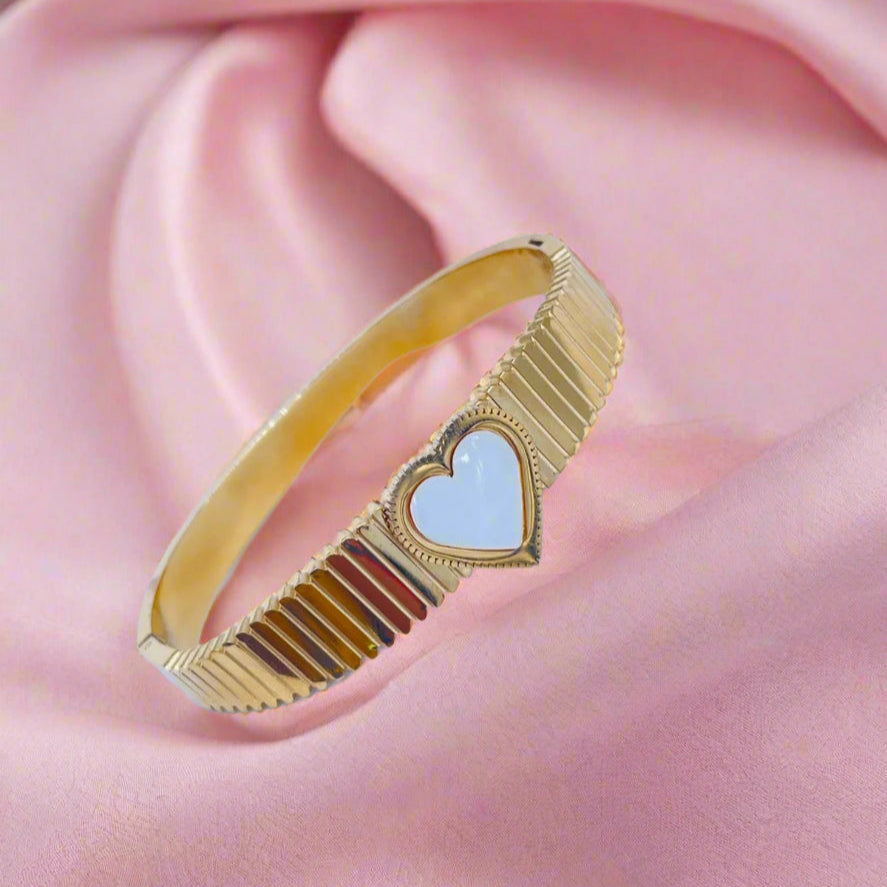 Chunky Heart Bracelet