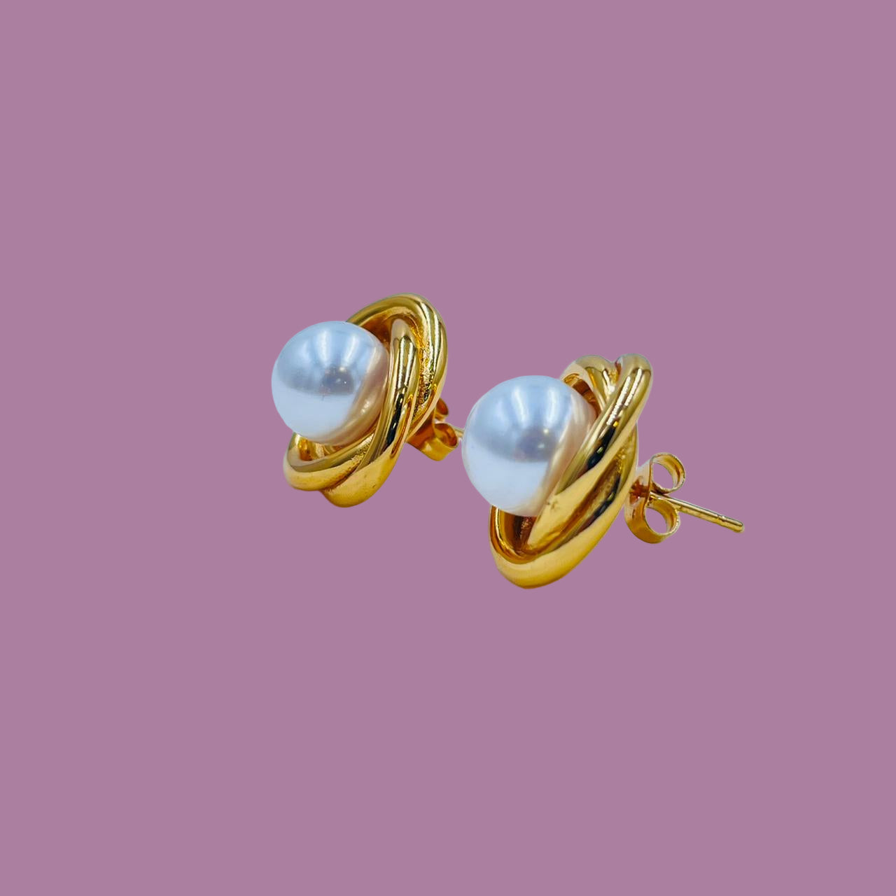 Pearl Bloom Stud