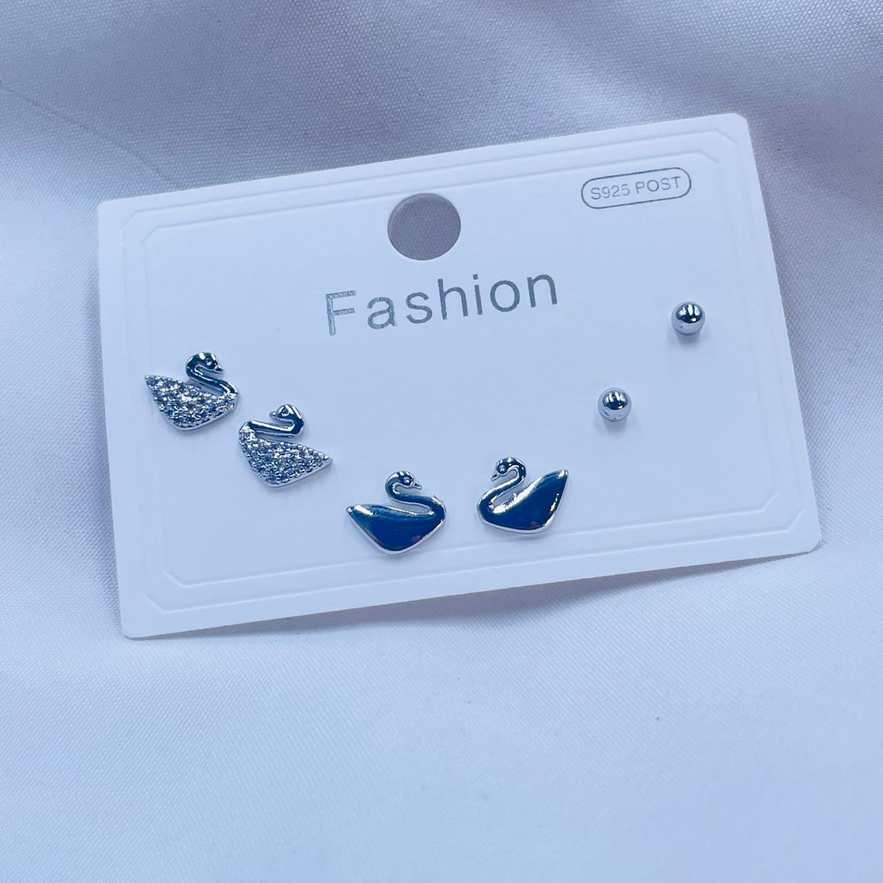 Elegant Swan Stud Combo