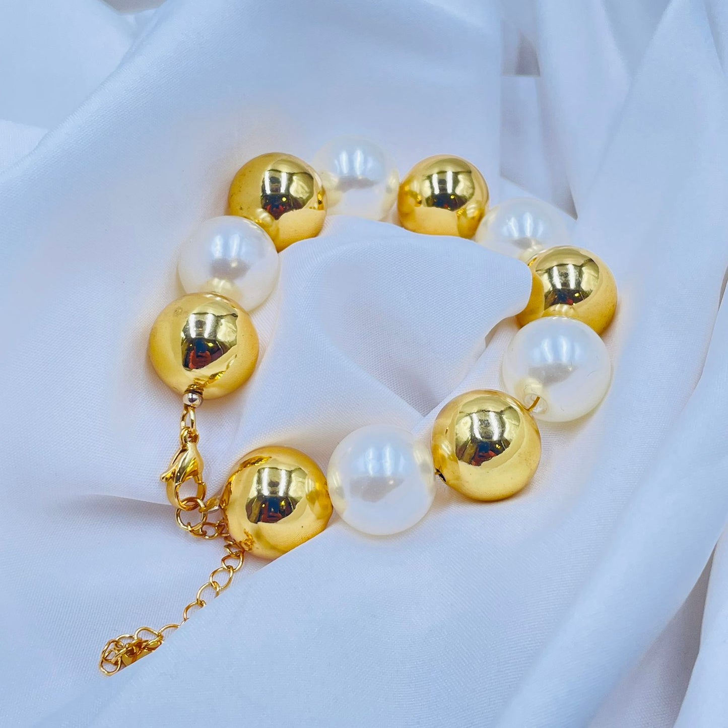 Golden Pearl Bracelet