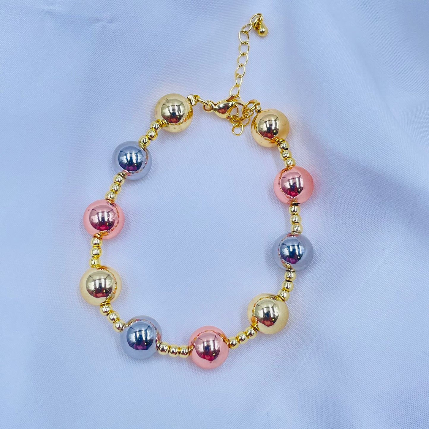 Golden Glow Pearl  bracelet