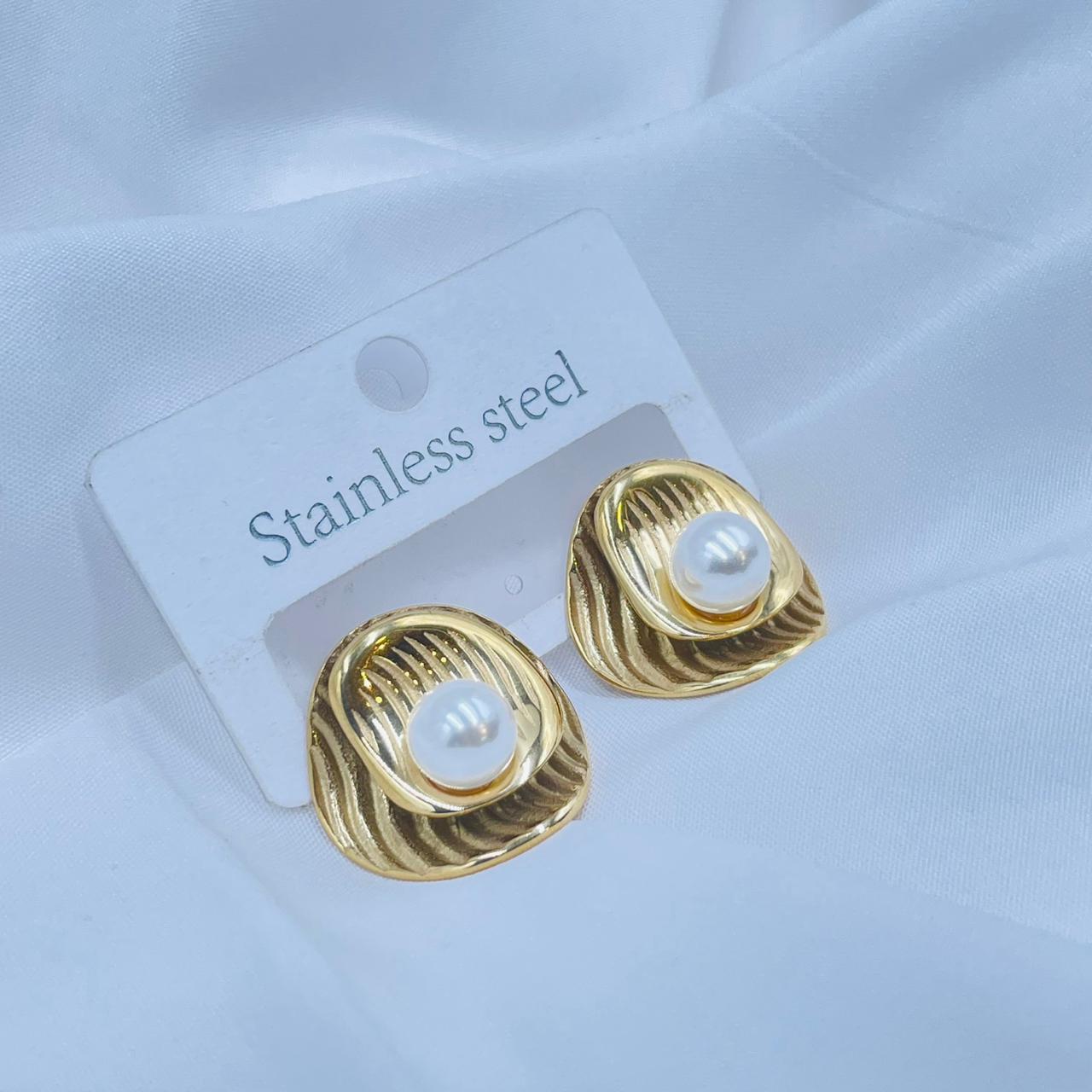 Golden Pearl Swirl Studs