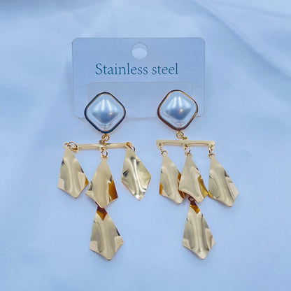 Wavy Geometric Drops Earrings