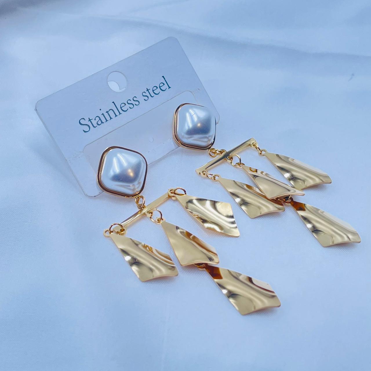 Wavy Geometric Drops Earrings